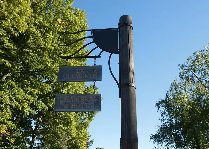 La Clemonie Nocleg ze śniadaniem 4*