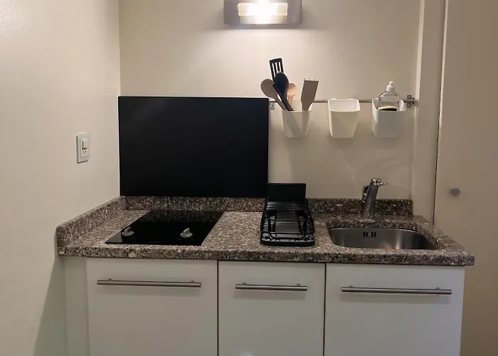 Nocleg ze śniadaniem La Clemonie 4*